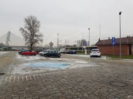 Można za darmo parkować przy Dworcu Głównym w Opolu - do czasu