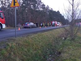 Dachowanie samochodu osobowego w Kątach Opolskich
