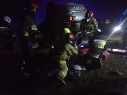 Jedna osoba ranna po dachowaniu w Buszycach