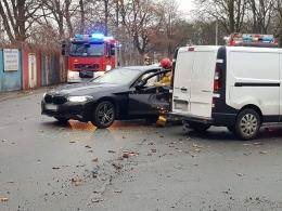 Zderzenie pojazdów na skrzyżowaniu 1-Maja i Rejtana
