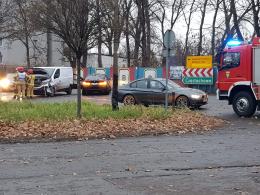 Zderzenie pojazdów na skrzyżowaniu 1-Maja i Rejtana
