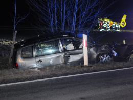 W wypadku w Gwoździcach zginął 22-letni kierowca mercedesa i jego 20-letnia pasażerka