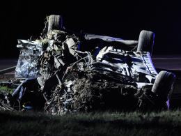 W wypadku w Gwoździcach zginął 22-letni kierowca mercedesa i jego 20-letnia pasażerka