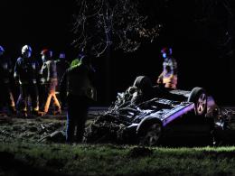 W wypadku w Gwoździcach zginął 22-letni kierowca mercedesa i jego 20-letnia pasażerka