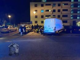 Około promil alkoholu we krwi miał kierowca busa, który staranował auta na parkingu