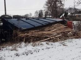 Na drogach zalega błoto pośniegowe. Jeśli nie musimy, nie wyjeżdżajmy w trasę