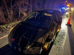 Pijany 22-latek kradzionym samochodem uciekał przed policją