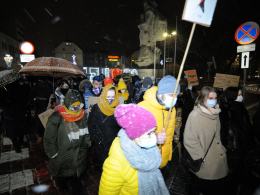 Opolanie znów wyszli na ulice. Nie zgadzają się z publikacją wyroku TK