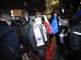 Opolanie znów wyszli na ulice. Nie zgadzają się z publikacją wyroku TK