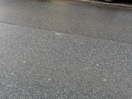 Mężczyzna w kamizelce "policja" zatrzymywał ruch na 1-Maja w Opolu. Szuka go policja