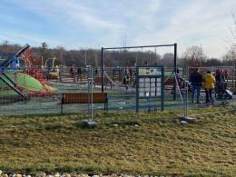 Mieszkańcy sami otworzyli park 800-lecia. Pogoda sprzyjała