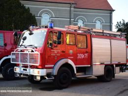 6 zastępów straży gasiło pożar domu w Starych Siołkowicach
