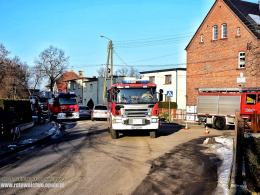 6 zastępów straży gasiło pożar domu w Starych Siołkowicach