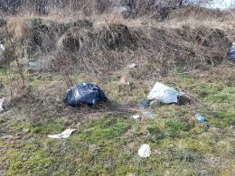 Toniemy w śmieciach. Nielegalne wysypisko koło dawnej spalarni