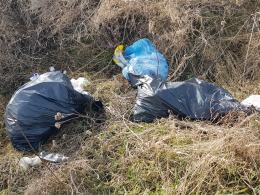 Toniemy w śmieciach. Nielegalne wysypisko koło dawnej spalarni