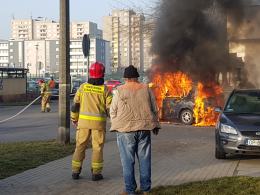 Pożar samochodu na ulicy Kieleckiej w Opolu