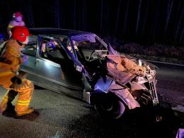 96-letni kierowca wjechał w naczepę ciągnika rolniczego. Zdarzenie w Prószkowie