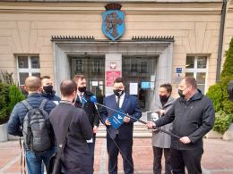 Ruch Narodowy i Młodzież Wszechpolska: "Nie ma naszej zgody na zmiany nazw"