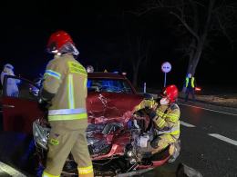 Czołowe zderzenie pojazdów w powiecie namysłowskim