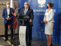 Zastał Opolszczyznę drewnianą, oddaje murowaną. Adrian Czubak podsumował 5 lat działań