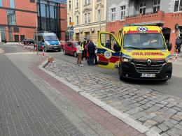 Potrącenie starszej kobiety na ulicy Kośnego w Opolu