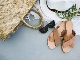 5 stylowych dodatków, dzięki którym będziesz gwiazdą każdej plaży i basenu