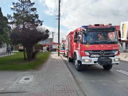 Zderzenie osobówki i motocykla w Praszce