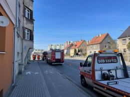 Wyciek kilkunastu litrów oleju na Niemodlińskiej. Są utrudnienia w ruchu