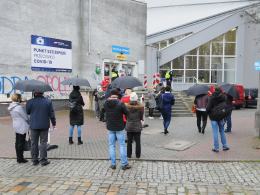 Wielka kolejka przed Toropolem. Rozpoczęły się szczepienia masowe