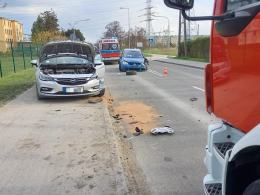 Zderzenie dwóch pojazdów na ulicy Oświęcimskiej w Opolu