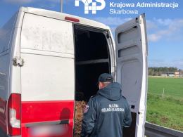 39 wiązek tytoniu o wadze półtorej tony przewożono autostradą A4