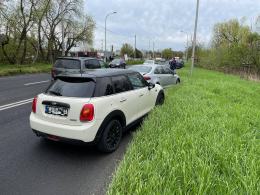 Utrudnienia na Wrocławskiej po kolizji kilku samochodów osobowych