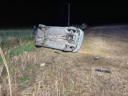 Wypadek w Chróścinie. Auto wypadło z drogi, kierowca pijany