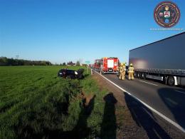 Wypadek drogowy na DK45 - Dębina. 3 osoby ranne