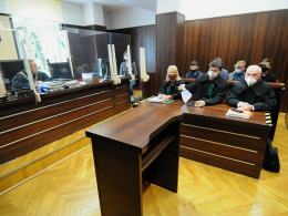 Skatowali 22-latka. Będzie zmiana kwalifikacji czynu, możliwe dożywocie dla zabójcy Maćka