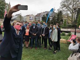 Rafał Trzaskowski w Opolu spotkał się z młodzieżą