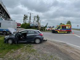 Zderzenie pojazdów w Zimnicach Małych, poszkodowane dwie osoby