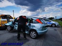 Zderzenie pojazdów w Malni. Jedna osoba trafiła do szpitala