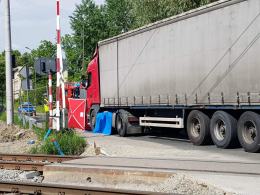 Tragedia na przejeździe kolejowym w Opolu. Nie żyje rowerzysta