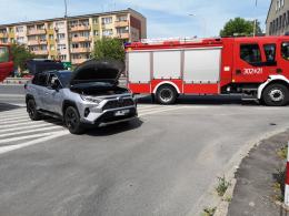 Kolizja pojazdów osobowych przy zjeździe z ronda w Opolu