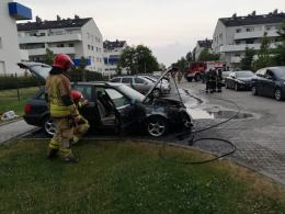 Pożar samochodu osobowego na ulicy Sieradzkiej w Opolu