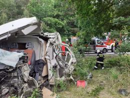 Wypadek na obwodnicy Osowca. Kierowca zakleszczony w pojeździe 