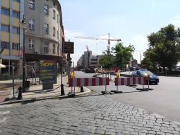 Zmiana organizacji ruchu w centrum miasta wywołuje chaos. Patrzmy na znaki