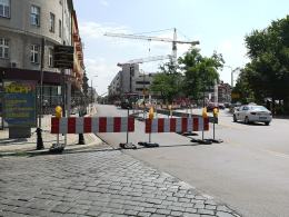 Zmiana organizacji ruchu w centrum miasta wywołuje chaos. Patrzmy na znaki