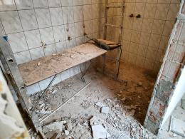 Korzystając z nieobecności uczniów remontowany jest internat w Tułowicach