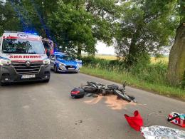 Kierowca motocykla w krytycznym stanie. Wypadek pod Namysłowem