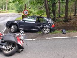 Wypadek z udziałem motocyklisty na trasie Jełowa - Bierdzany