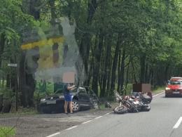 Wypadek z udziałem motocyklisty na trasie Jełowa - Bierdzany