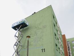 Na osiedlu Armii Krajowej rozpoczęto malowanie. Będzie mural z opolskim superbohaterem