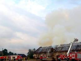Pożar w powiecie strzeleckim. W akcji kilkanaście zastępów straży